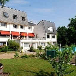 Фасад La Longue vue Logis Fotos