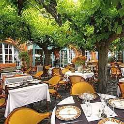 Terrasse Le Provencal Logis Fotos