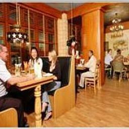 Salle du petit-déjeuner située dans le restaurant Metropolitan Fotos