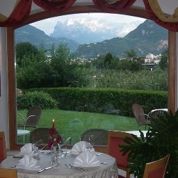 Salle du petit-déjeuner située dans le restaurant Premstaller Fotos