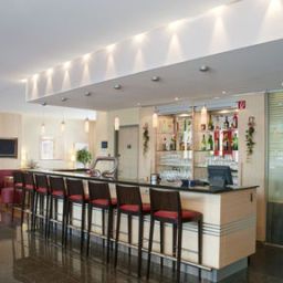 Bar Holiday Inn Express FRANKFURT - MESSE Fotos