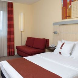 Room Holiday Inn Express FRANKFURT - MESSE Fotos