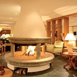 Холл Parkhotel Fotos