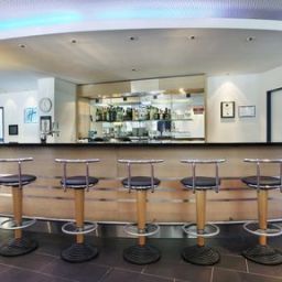 Bar Holiday Inn Express GENEVA AIRPORT Fotos