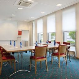 Sala de reuniones Holiday Inn Express GENEVA AIRPORT Fotos