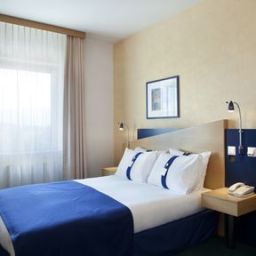 Habitación Holiday Inn Express GENEVA AIRPORT Fotos