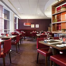 Salle du petit-déjeuner située dans le restaurant Novotel Leeds Centre Fotos