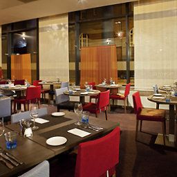 Salle du petit-déjeuner située dans le restaurant Novotel Edinburgh Centre Fotos