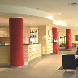 Hall Holiday Inn Express PARMA Fotos
