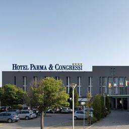 Vista exterior Parma e Congressi Fotos