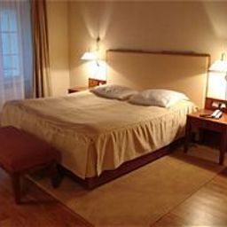 Room The Golden Wheel Fotos