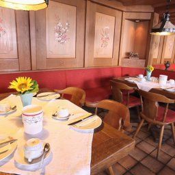 Sala colazione nel ristorante Diem Zum Engel Fotos