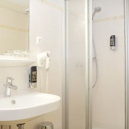 Salle de bains Am Paulusbogen Fotos