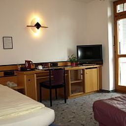 Zimmer Villa Waldperlach Garni Fotos