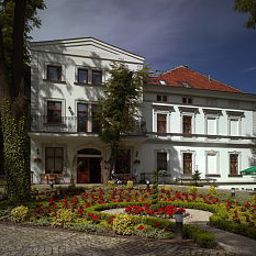 Widok z hotelu Bugatti Hotel Fotos