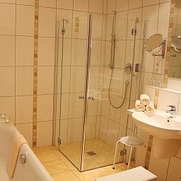Cuarto de baño Landhotel Napoleon Fotos