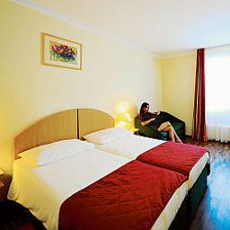 Zimmer Jakov *Preis inkl. Halbpension* Fotos