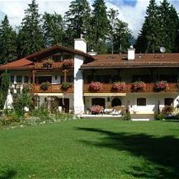 Exterior view Zum Jeremia Landhaus Fotos