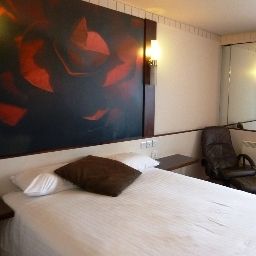 Zimmer Ramada Glasgow Airport Fotos