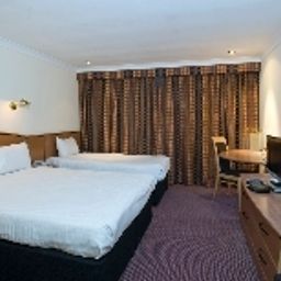 Familienzimmer Ramada Hatfield Fotos
