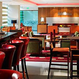 Ресторан West India Quay Marriott Executive Apartments London Fotos