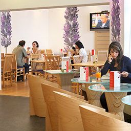 Sala colazione nel ristorante ibis Evora Fotos