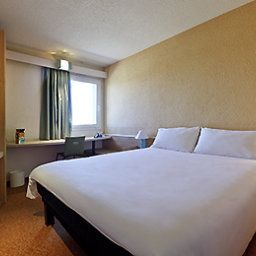 Номер ibis Coimbra Centro Fotos