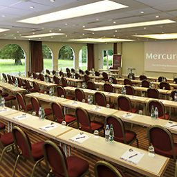 Salle de séminaires Mercure Le Coudray Montceaux Parc du Coudray Fotos