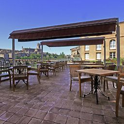 Salle du petit-déjeuner située dans le restaurant Mercure Albi Bastides Fotos