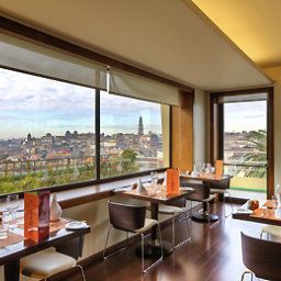 Breakfast room within restaurant Mercure Porto Centro Hotel Fotos