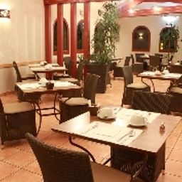 Sala colazione Best Western Uzes Pont du Gard Fotos