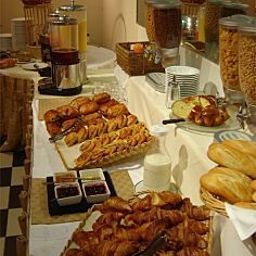 Buffet Auteuil Tour Eiffel Fotos