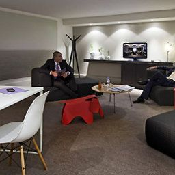 Sala congressi Novotel Saclay Fotos
