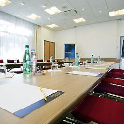 Конференц-зал Novotel Lyon Nord Porte de Lyon Fotos