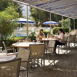 Salle du petit-déjeuner située dans le restaurant Novotel Marseille Est Fotos
