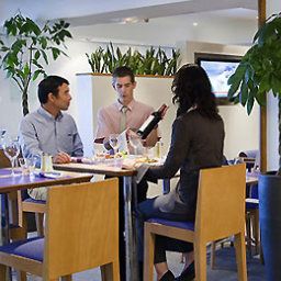 Salle du petit-déjeuner située dans le restaurant Novotel Bordeaux Centre Meriadeck Fotos