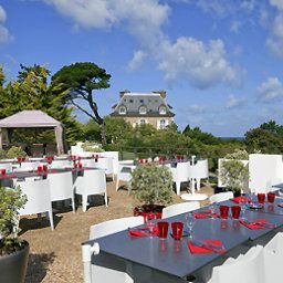 Sala de desayuno en el restaurante Novotel Thalassa Dinard Fotos