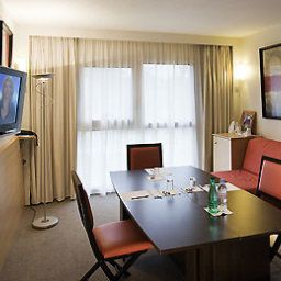 Conference room Novotel Clermont Ferrand Fotos