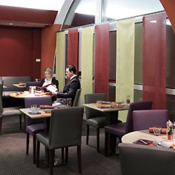 Sala colazione nel ristorante Novotel Szekesfehervar Fotos
