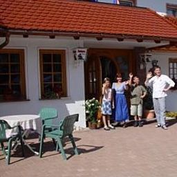 Außenansicht Zur Burg Gasthof Fotos