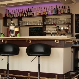 Bar Zur Fichtenbreite Fotos