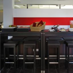 Buffet Heckenrose Fotos