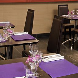 Salle du petit-déjeuner située dans le restaurant Novotel Paris 17 Porte d'Asnières Fotos