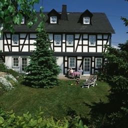 Vista exterior Zum Kronprinzen Das Wohlfühlhotel Fotos