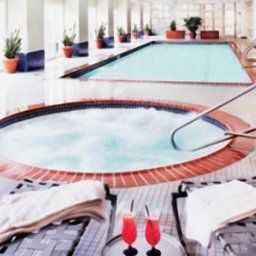 Pool Hamilton Park Hotel and Conference Center Fotos
