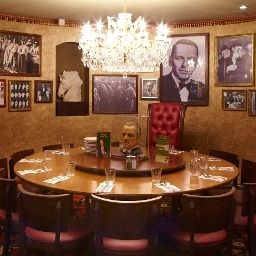 Ristorante VILLAGE Newcastle Fotos