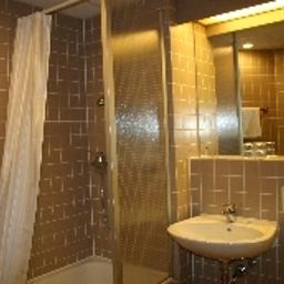 Salle de bains Zum Reschen Fotos