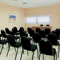 Sala de reuniones NH La Maquinista Fotos