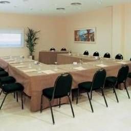Sala de reuniones NH La Maquinista Fotos