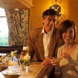 Bar Auf der Gsteig Landhaus Fotos